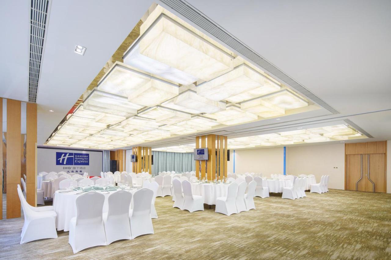 Holiday Inn Express City Centre Dalian By Ihg Dış mekan fotoğraf